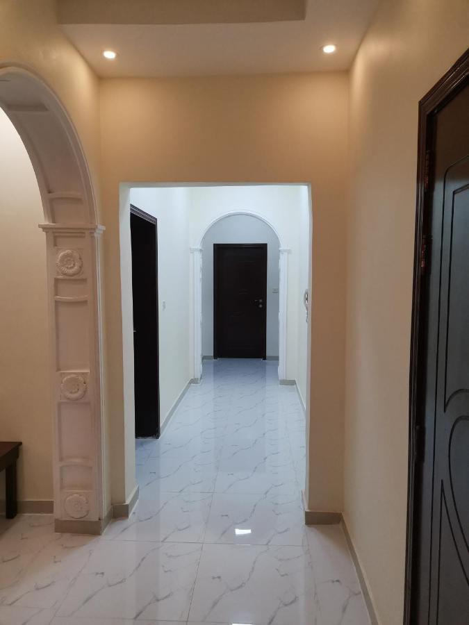 Al Shadi Apartments Yanbu Buitenkant foto