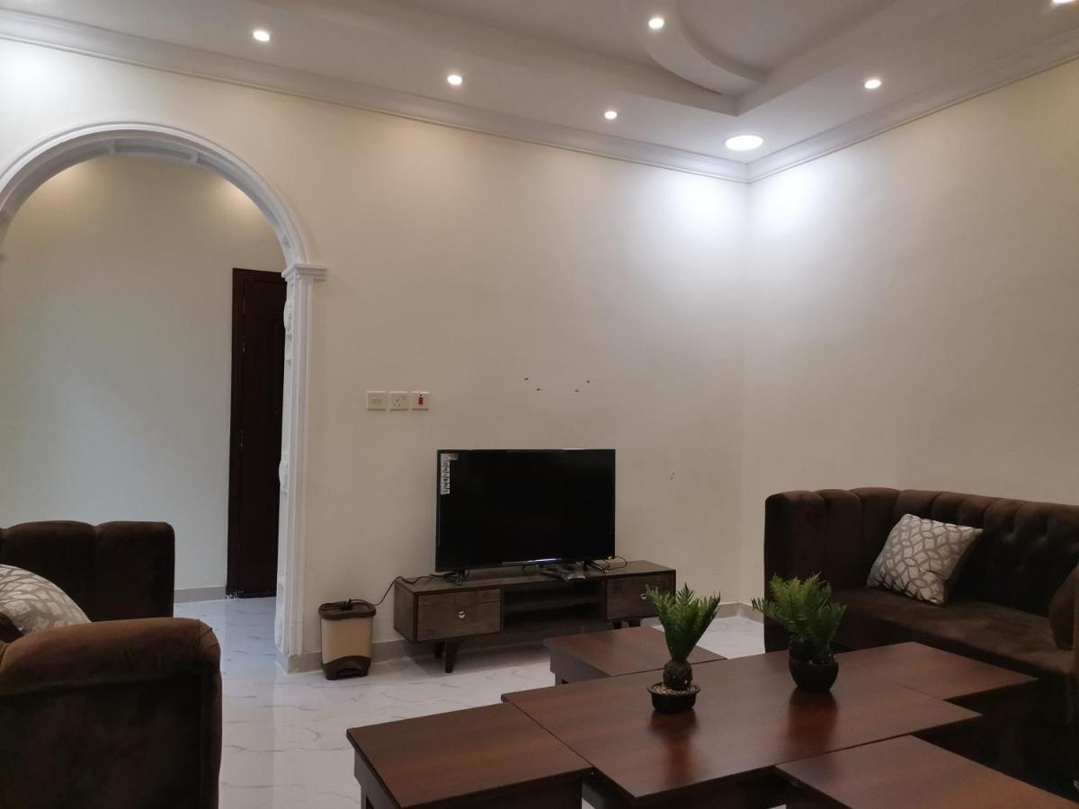 Al Shadi Apartments Yanbu Buitenkant foto