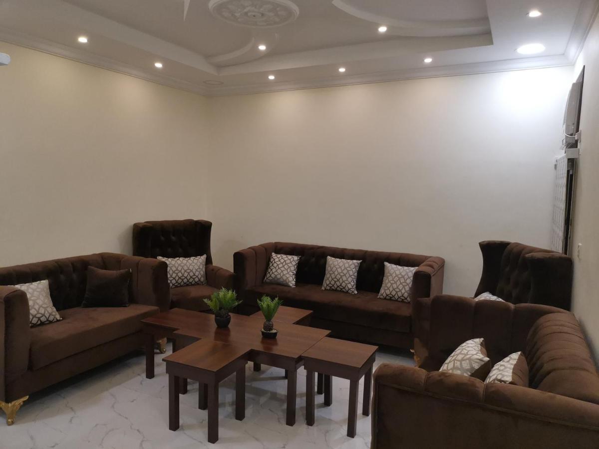 Al Shadi Apartments Yanbu Buitenkant foto
