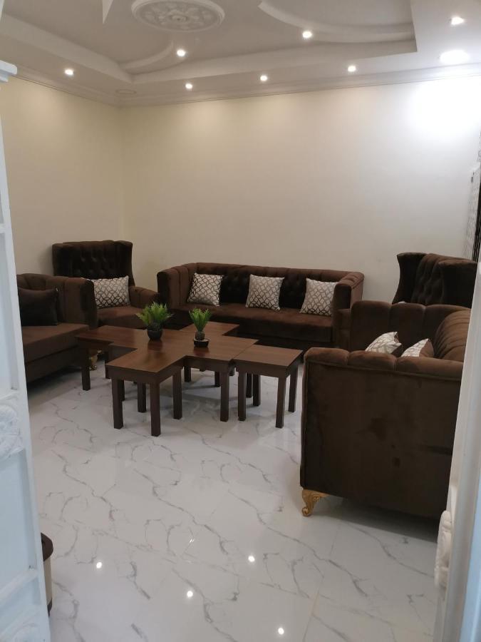 Al Shadi Apartments Yanbu Buitenkant foto
