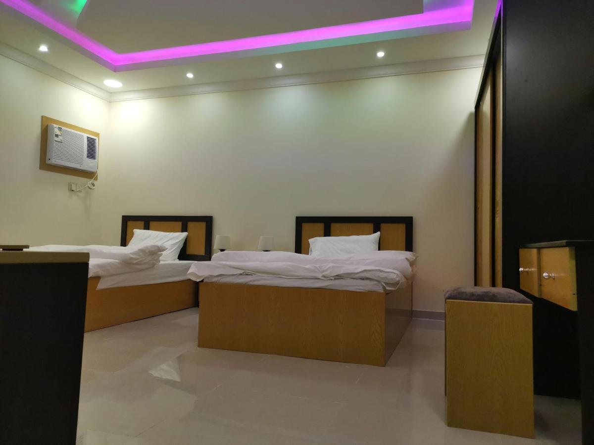 Al Shadi Apartments Yanbu Buitenkant foto